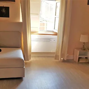 Appartement Magnifique Duplex Vue Palais Des Papes Près De Pont D'avignon, Avignon